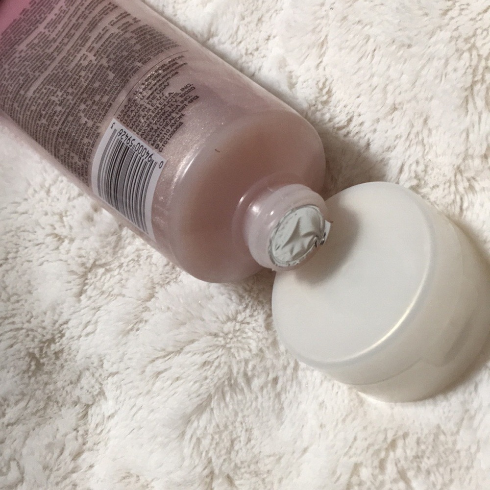 Avon Body Wash - Picture 5 of 6